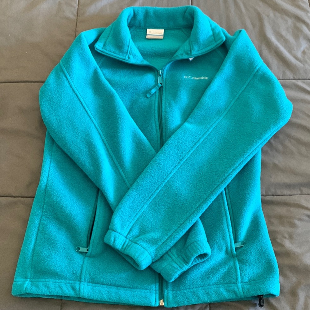Women’s size small Columbia jacket.